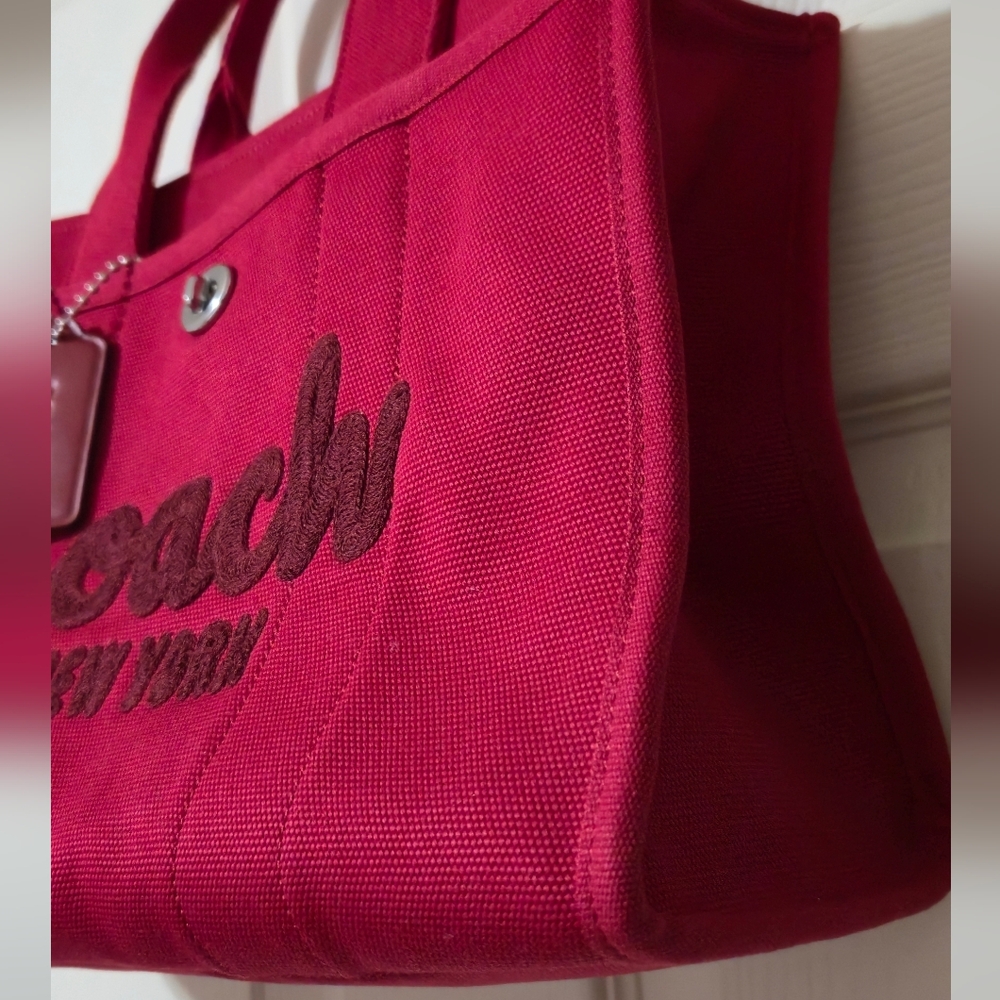 NWT - Coach Cargo Tote Bag - Picture 8 of 15